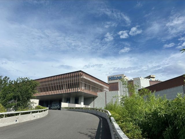 關於我和女朋友開房住到不想走的故事