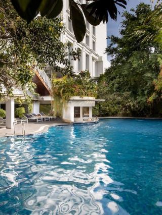🌟 Yogyakarta's Jambuluwuk Hotel: Big Rooms & Local Flavors 🌟