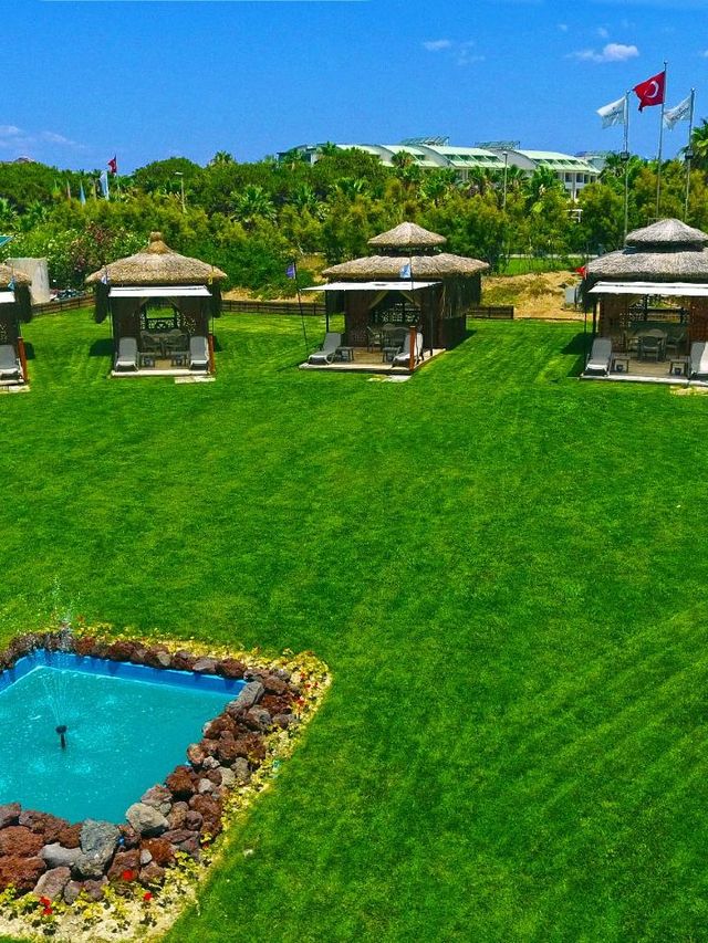 🌞🌊 Alanya's Luxe Beachfront Bliss: VONRESORT Golden Coast 🏖️👑