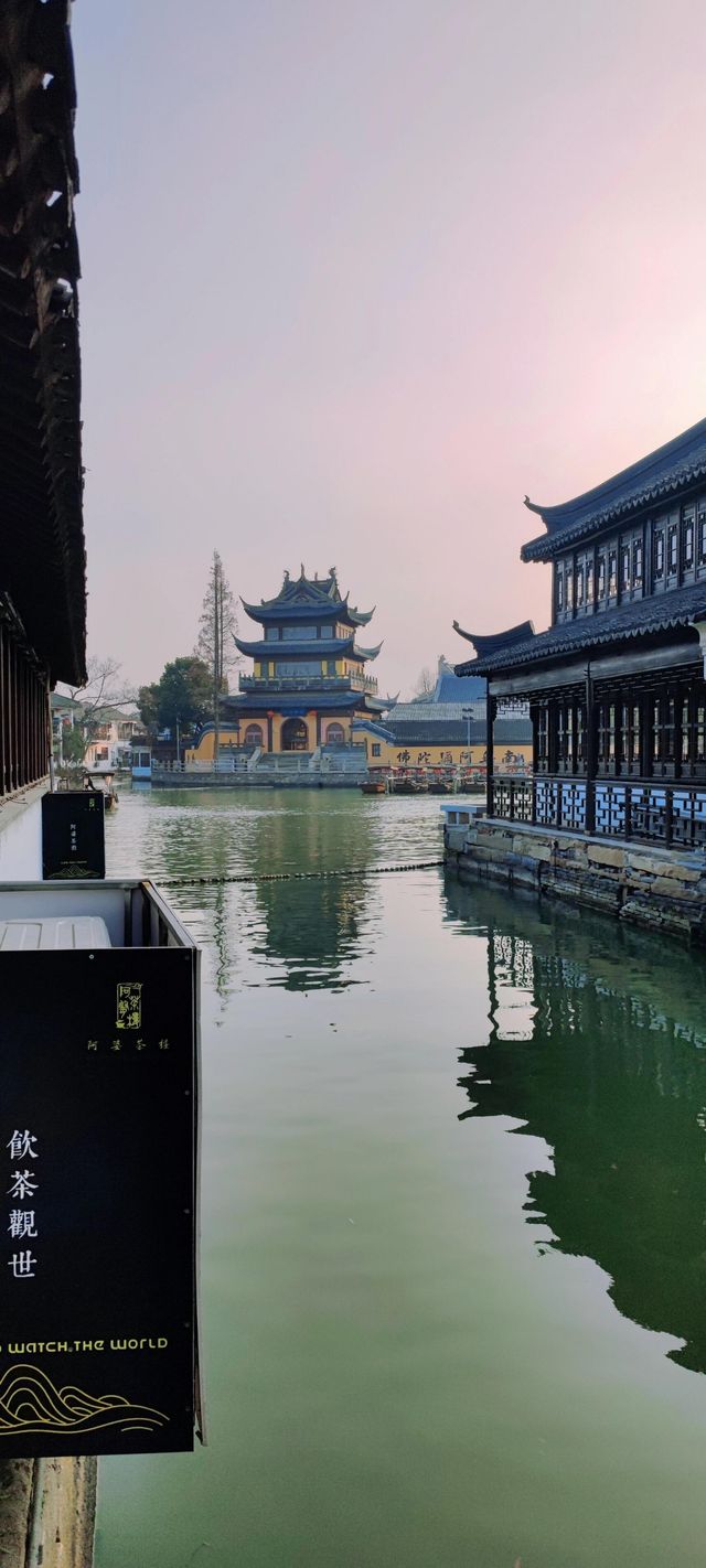 煙雨江南，朱家角古鎮的慢時光。