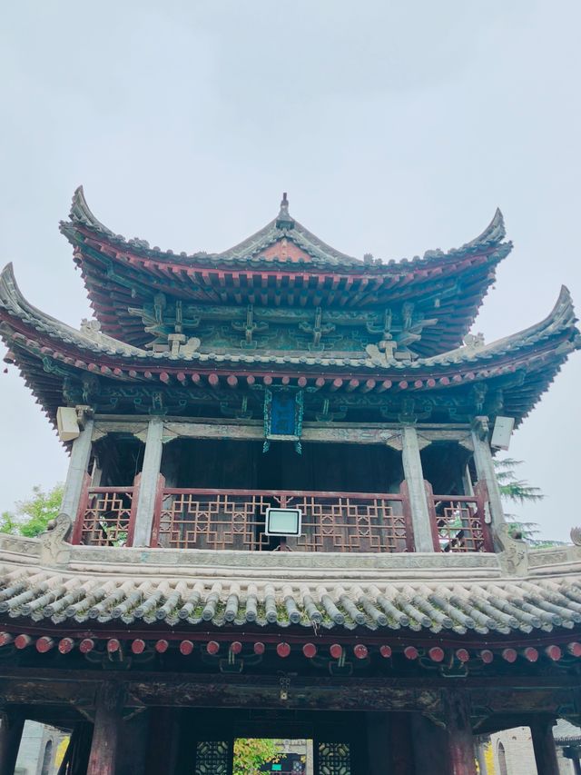 西安大學習巷裡清真寺 古痕跡很重。