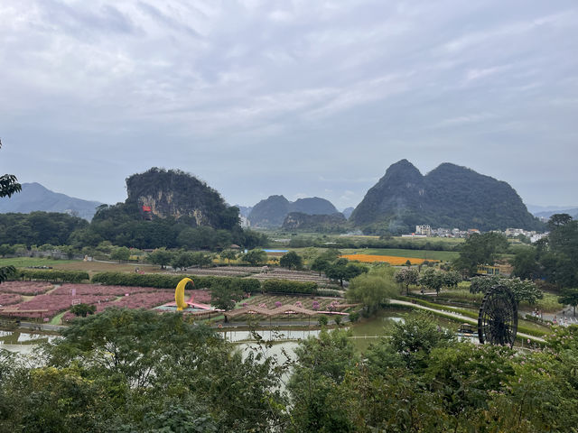 清遠峰林曉鎮。