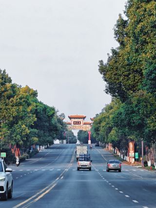 Shuangzhou Park is crowded on weekends, so why not go to Taohuayuan? 