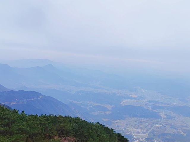 漫步慕阜山，體驗大自然的鬼斧神工與歷史的沉澱