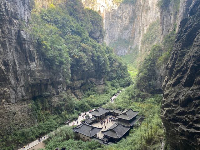 武隆天生三橋和天坑地縫，藏在重慶的現實版仙俠世界