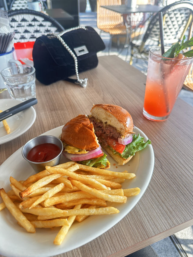 🌮🔥 Chili’s – Where Flavor Meets Vibes! 🔥🍔