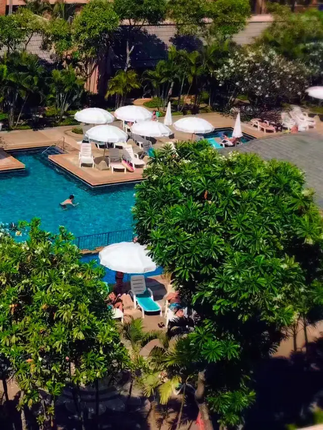 Watching the sunset in Phuket is so romantic