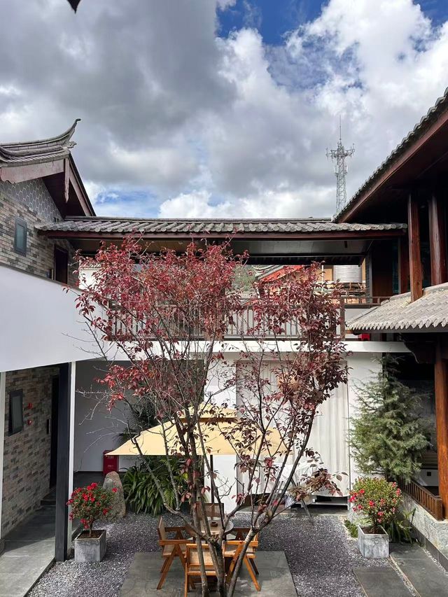 雲南麗江｜侘寂風設計師民宿與世隔絕的慢時光