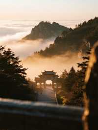 懶人版峨眉山親子遊!抄作業直接玩透金頂+寺廟不費媽