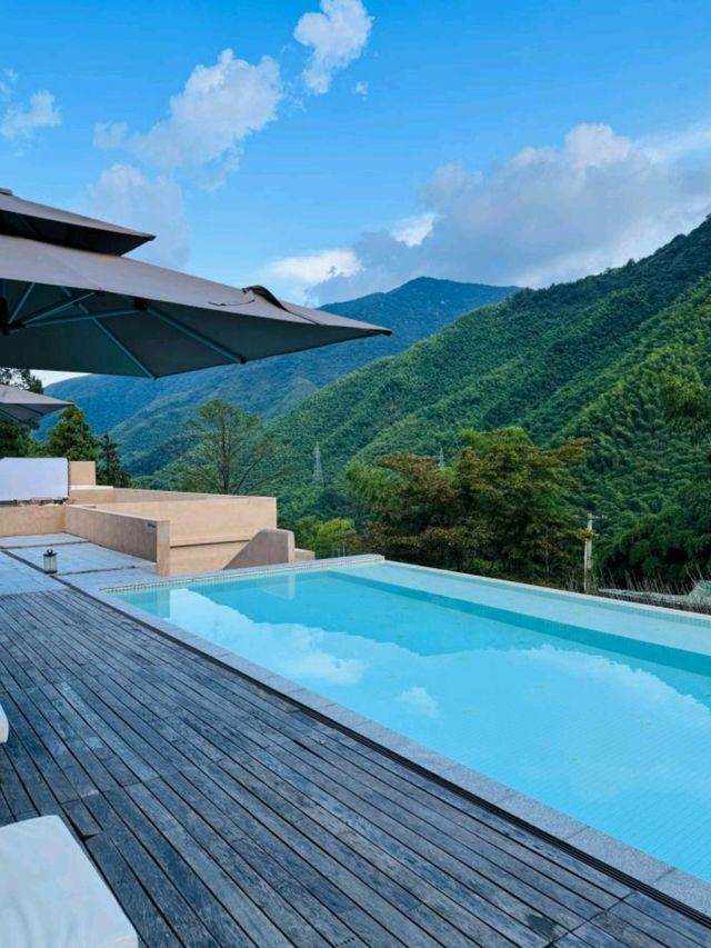 竹林秘境裡的侘寂溫泉美學 竹林秘境裡的侘寂溫泉美學