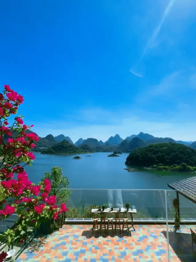 ทะเลสาบท้อฮวาหลู๋ในชิงหยวน สถานที่ลับสุดสวย