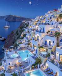 聖托里尼島絕美夜景浪漫小鎮的光影魔法