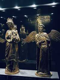 米蘭大教堂入內後免費的教堂博物館！！！