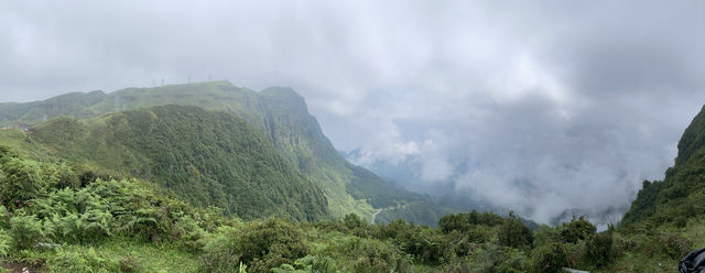 逃離城市計劃盤州烏蒙大草原自駕遊太治癒了！ 從鋼筋森林到遼闊草原，在攜程下單包車直接衝往烏蒙大草