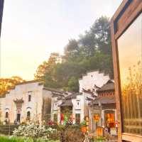 上饒婺源篁嶺攻略：一場懸掛在山崖上的曬秋童話