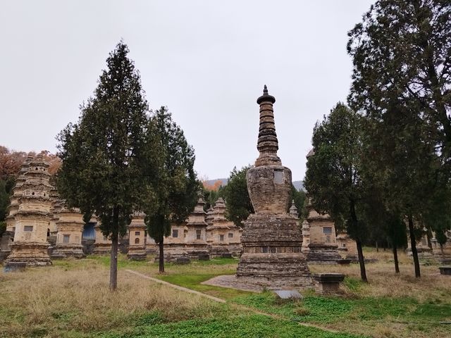 嵩山雨霧,塔影奇觀 嵩山雨霧,塔影奇觀