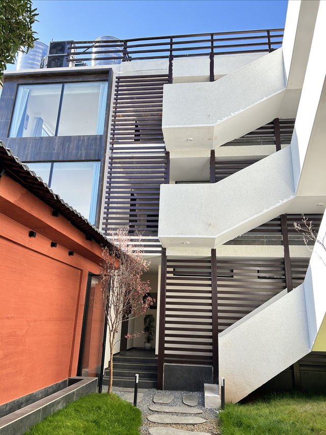 逃離麗江古城！這家絕美民宿藏著超治癒的秘境