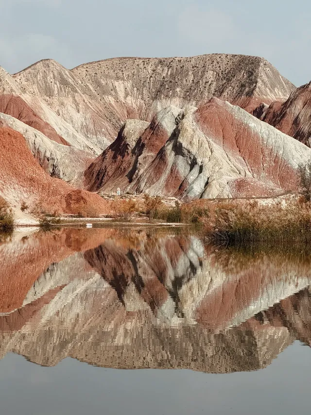 野生丹霞野人出沒!蘭州1h 寶藏水景丹霞 野生丹霞野人出沒!蘭州1h 寶藏水景丹霞