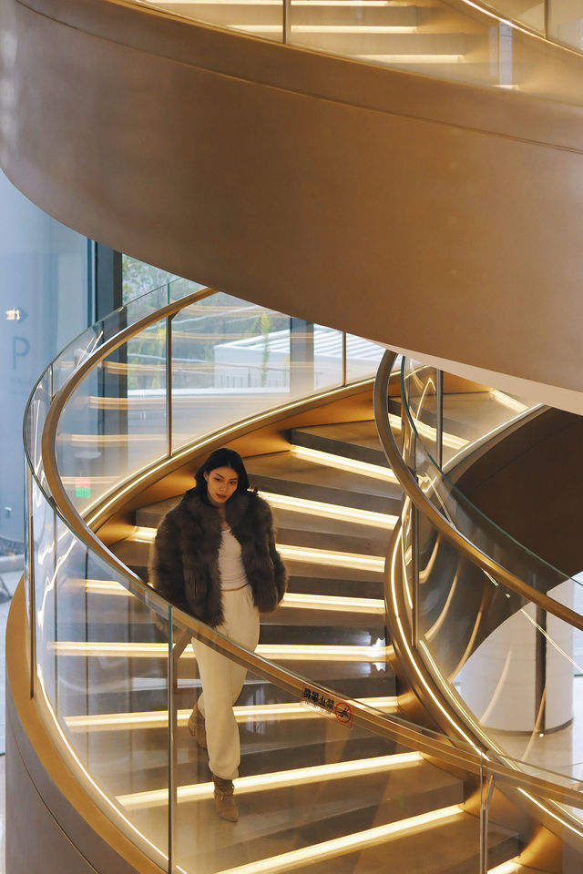 魔都24小時轉機攻略：躺看飛機起落，輕鬆打卡上海精華！