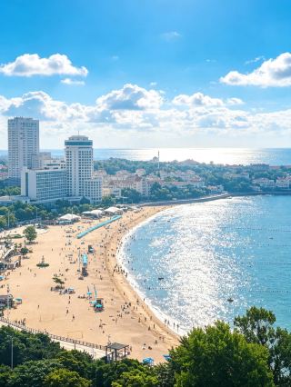 Qingdao Xiaoyushan | Misty red-tile old town Unlock panoramic mountain and sea views