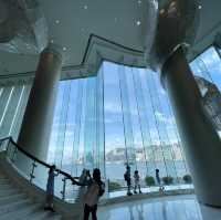 房間及泳池都擁有無敵維港海景酒店