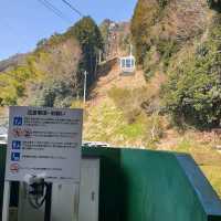 滋賀八幡搭乘纜車，一覽琵琶湖景。
