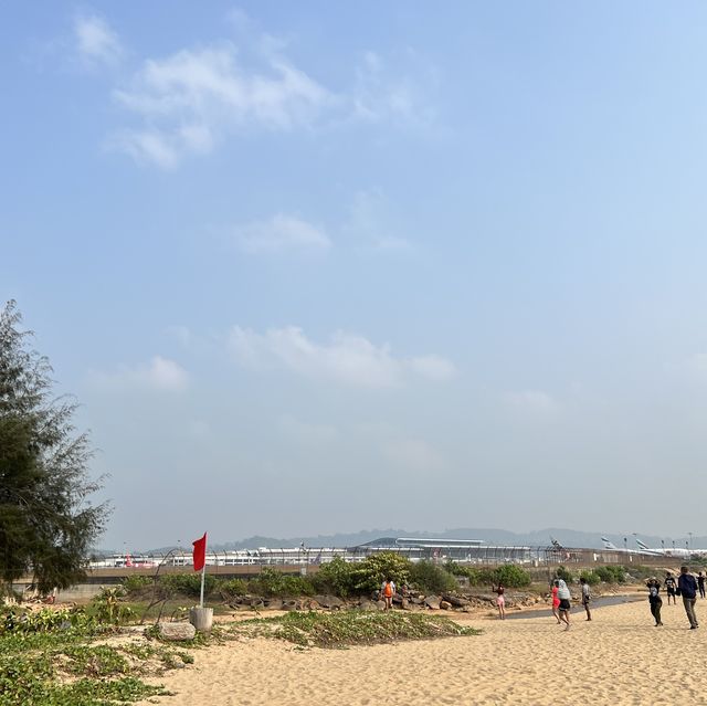 จุดชมเครื่องบินแบบเน้นๆ ที่หาดไม้ขาว 