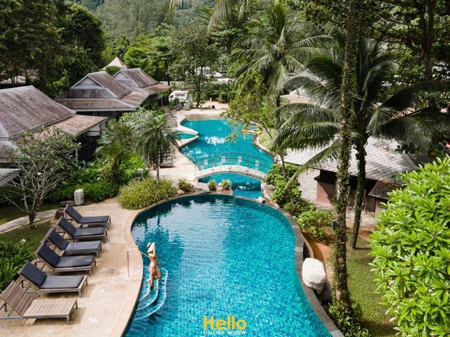 Moracea Khaolak Resort ที่พักสวยริมทะเล