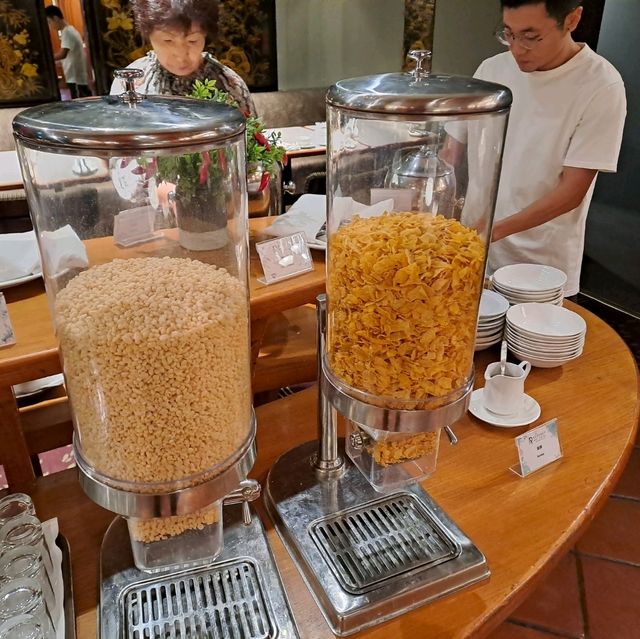 麗景灣藝術酒店自助早餐的個人感受