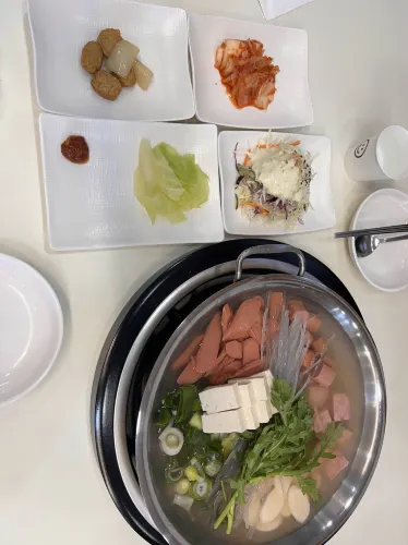 韓国/ソウル【場基】濃厚で具沢山のプデチゲ❤️🔥