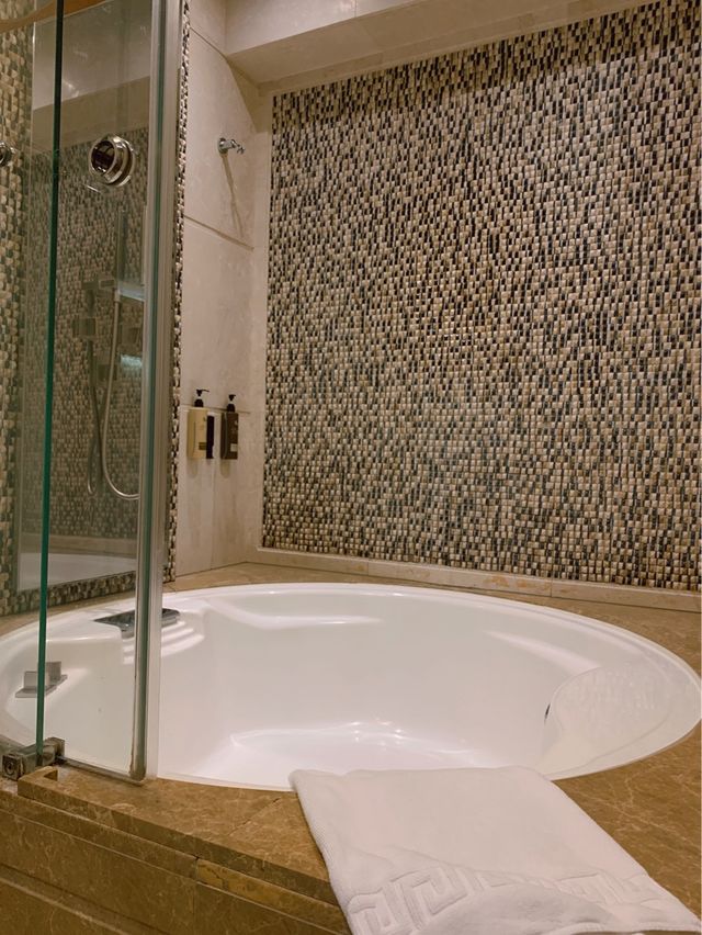 炮台山｜特色圓形大浴缸•港島海逸君綽🛁