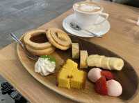 東京・銀座。「カステラ一番、電話は二番、三時のおやつは？」『銀座文明堂 BUNMEIDO CAFE GINZA』
