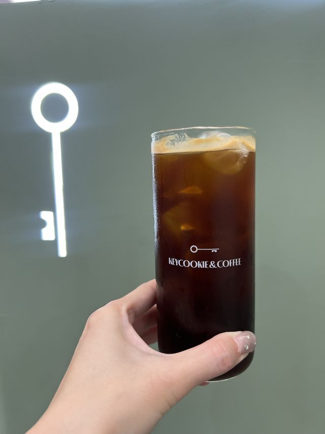 韓国/ソウル【高速ターミナル】鍵のマークがかわいい💚カフェ