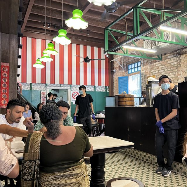 오래된 소문난 로컬 맛집, Ho kow hainam kopitiam