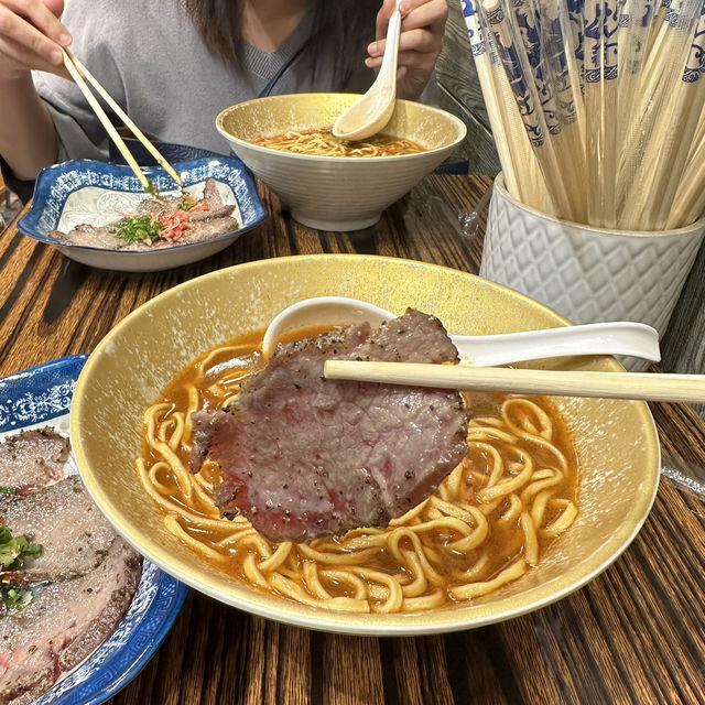 巷仔小店．尖沙咀港式伊麵店．只賣3款麵！