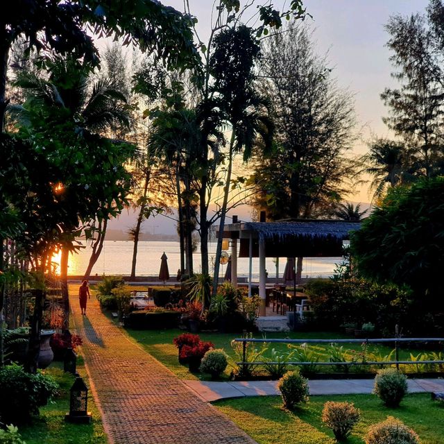 ที่พัดติดทะเลวิวสวย