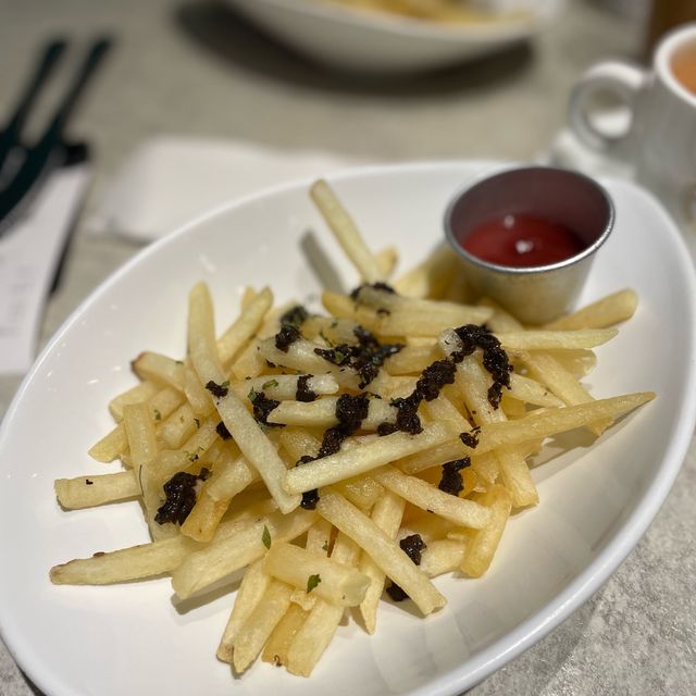 銅鑼灣❣️❣️相當有驚喜🤤🤤嘅茶餐廳🤩