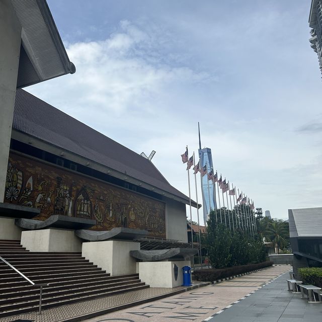 原來國家博物館與湖濱公園的出入口只有3分鐘步距