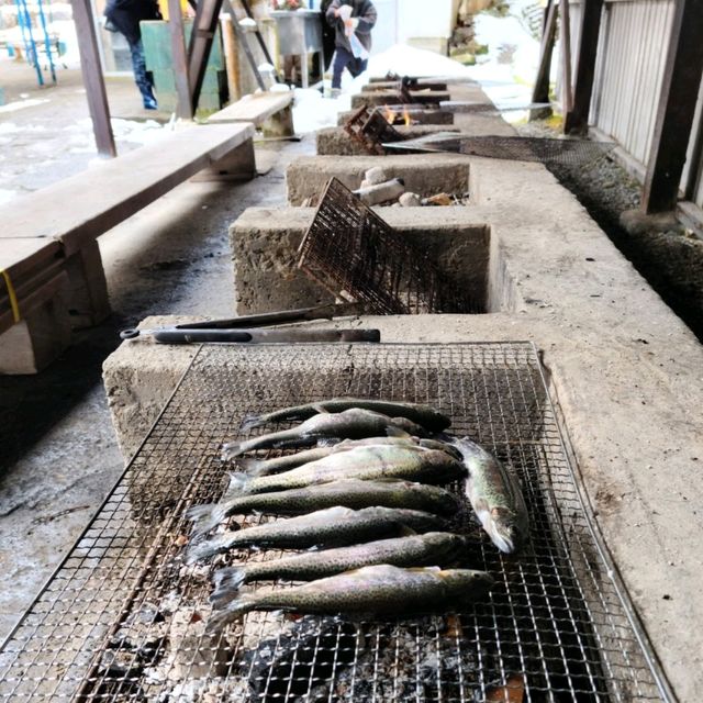 【岐阜】手ぶらでOK！ニジマス釣り放題