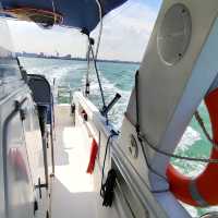 Boat tour in Singapore sea