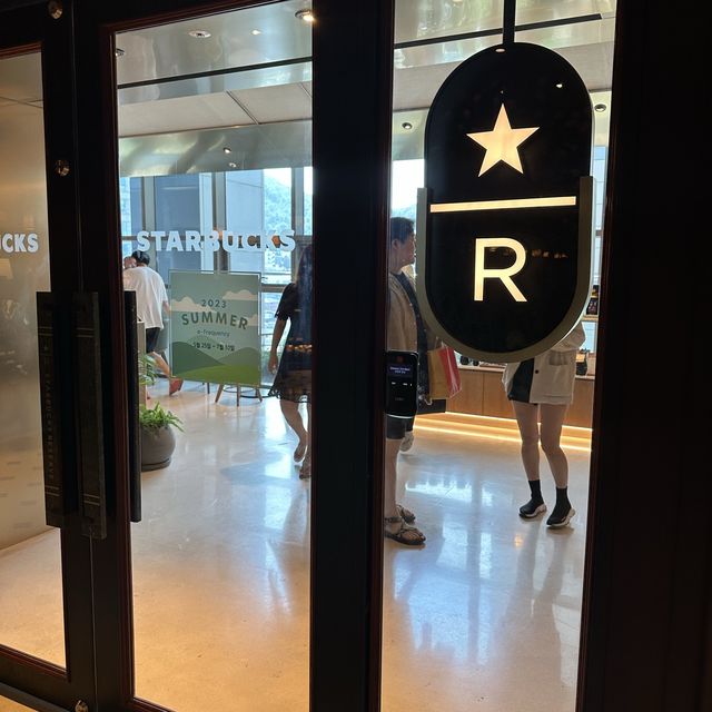 韓国:フェヒョン˗ˏˋ Starbucks in L'Escape Hotel  ˎˊ˗