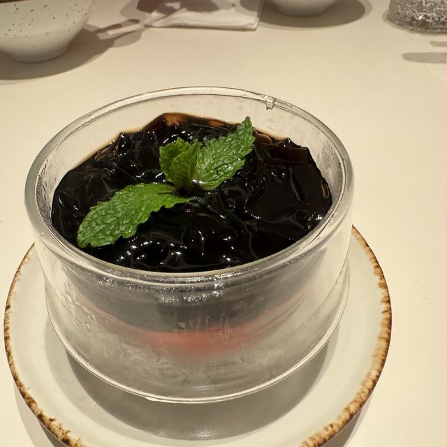 鰻魚肥美油脂香 仲有膠質佛跳牆