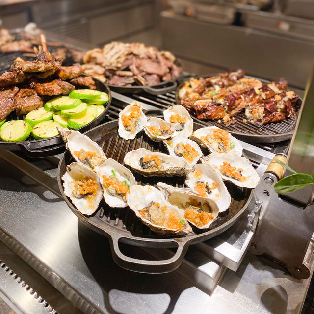 「東方之味薈萃自助餐」：餐廳口碑驚喜，必試鮑魚刀削麵及紅糖滋粑！