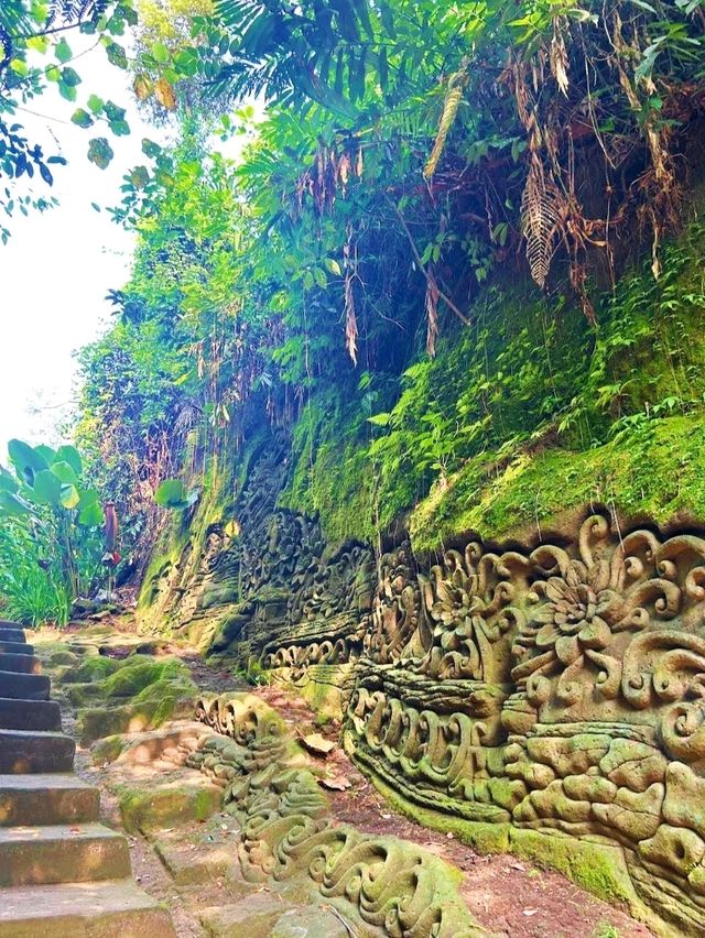 Goa Rang Reng Waterfall