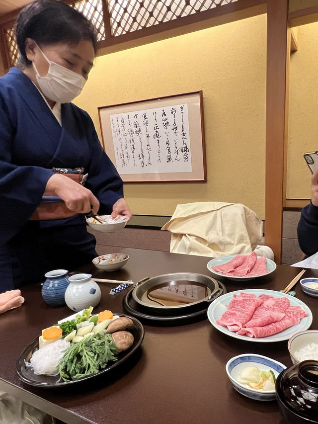 東京🇯🇵令人回味的和牛壽喜燒