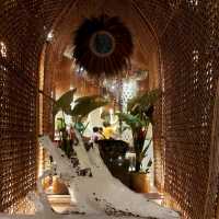 ชิลยามเย็นที่ Cave Beach Club พัทยา