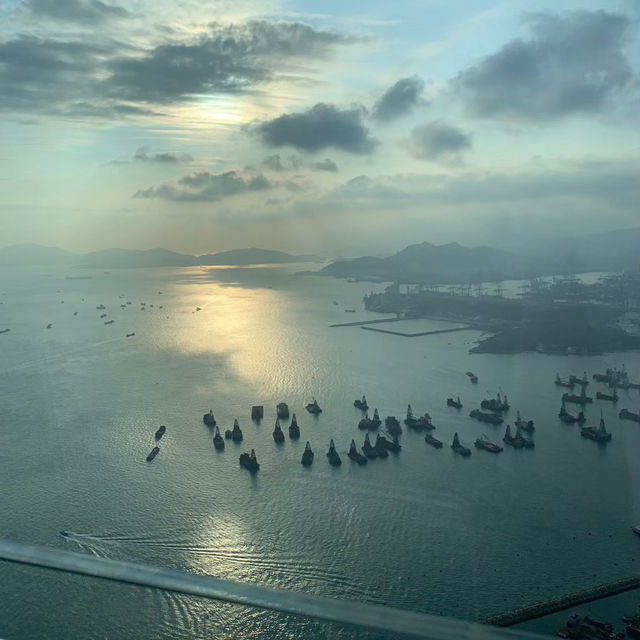 ล้านวิวแบบ 360 องศาที่ skydeck 100 HK
