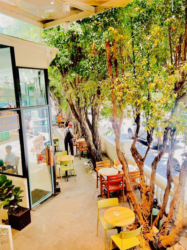 Best Coffee Shop In Vietnam🇻🇳✨