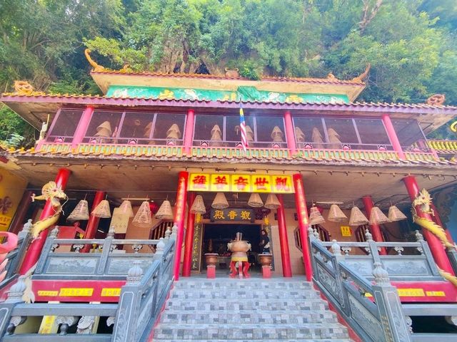 Ling Sen Tong Temple