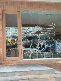 Roots Café คาเฟ่เปิดใหม่สไตล์โฮมมี่ ย่านราชเทวี